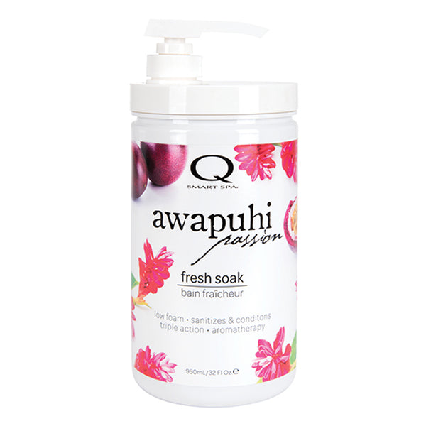 Bottle of  Smart Spa Awapuhi Passion Fresh Soak 